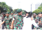 Aksi Massa di Depan Mako Brimob Memanas, Asintel Kaskostrad Turun Tangan Redam Ketegangan