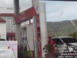 Antrean Panjang di SPBU Hutabarat Tarutung Pengisian BBM Pakai Jerigen Diduga Jadi Pemicu Utama.