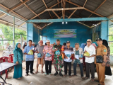 Babinsa Koramil 07/Bosar Maligas Aktif Dukung Program PMT untuk Ibu Hamil, Balita, dan Lansia di Kampung Lalang