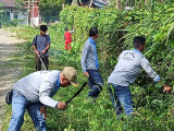 Bersama Masyarakat, Pemdes Parjalihotan Baru Laksanakan Jum'at Bersih