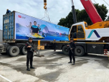 Brimob Polda Sumut Kawal Ketat Penurunan Logistik Aquabike World Championship di Balige