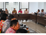 Bupati Humbang Hasundutan Pimpin Rapat Penyesuaian Rancangan APBD 2026