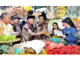 Bupati Simalungun Gelar Sidak Pasar Jelang Nataru, Pastikan Harga dan Ketersediaan Kebutuhan Pokok Stabil