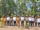 ﻿Bupati Taput Tanam 500 Pohon Kelapa: Wujud Ketahanan Pangan dan Harapan Kesejahteraan Masyarakat