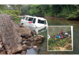Bus L-300 Terjun ke Dasar Sungai Sibabangun, 6 Orang Terluka