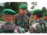 Dandim 0210/TU Pimpin Upacara 17-an, Serahkan Piagam Bupati Taput dan Lepas Personel Purna Tugas