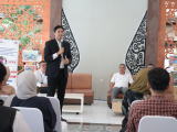 Dorong UMKM Naik Kelas! OJK Cirebon Gencarkan Edukasi Keuangan Syariah di Festival Ramadan