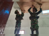Jelang Natal 2025, Prajurit Marinir Renovasi Gereja Katolik di Paniai, Perkuat Toleransi di Perbatasan Papua