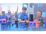 ﻿Kasau Serahkan 1.500 Paket Sembako, TNI AU Buktikan Kepedulian Sosial di AWR Buding