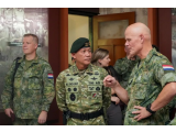 Kunjungan Sejarah: Panglima Angkatan Darat Belanda Sambangi Makostrad Jakarta