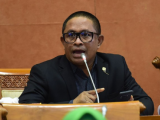 Layanan Transaksi Bermasalah, Rafly Kande Minta BUMN Copot Direksi BSI