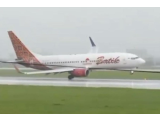 Nyaris Tergelincir? Ini Fakta Pendaratan Miring Batik Air di Soetta