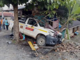 Oleng, Mobil Trans Continent Tabrak 3 Warga