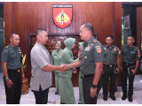 Pangdam IV/Diponegoro Lepas 8 Personel Umrah: Hadiah Istimewa HUT TNI & Kodam