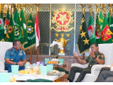 Pangkolinlamil Lakukan Kunjungan ke Makostrad, Tegaskan Sinergi Antar­matra