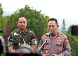 Panglima TNI Jenderal Agus Subiyanto Hadiri Rapat Terbatas dengan Presiden Prabowo Bahas Keamanan dan Isu Unjuk Rasa