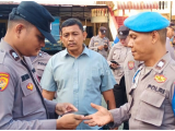 Pastikan Tak Ada yang Terlibat Judol, Si Propam Polres Siantar Razia Mendadak HP Personel.