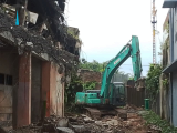 Pembongkaran Jalan Penghubung Gedung III - IV  Pasar Horas Telah Selesai