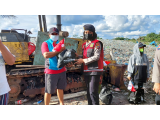 Pemulung di TPA Dapat Sembako dari Kapolda Sumut