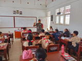 Penyuluhan Wawasan Kebangsaan oleh Babinsa untuk Siswa SMP Negeri 1 Girsang Sipangan Bolon