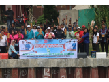 Peringati HUT RI ke-80, TP PKK Taput Tebar 700 Liter Eco Enzym di Sungai Sigeaon