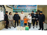 Personil Sat Brimob Polda Sumut Bagikan Sembako Gratis "Minggu Kasih"