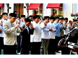 Prabowo Salat Iduladha di Paris, Hangatkan Diaspora Indonesia di Wisma Indonesia
