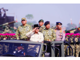 Presiden Prabowo Pimpin Gelar Pasukan TNI, Kukuhkan Jenderal Kehormatan dan Satuan Baru