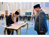Presiden Prabowo Subianto Saksikan Pengucapan Sumpah Jabatan Dwiarso Budi Santiarto sebagai Wakil Ketua MA Bidang Non‑Yudisial