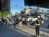 Provos Satuan Brimob Polda Sumatera Utara Turut Serta Atur Lalulintas