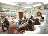 Sekjen Kemhan Terima Bantuan Operasional BNI untuk SMA Taruna Nusantara Malang