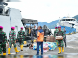 TNI AL Salurkan Bantuan Logistik ke Kepulauan Sitaro Dukung Pemulihan Pascabencana