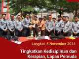 Untuk Meningkatkan Displin dan Kerapian, Lapas Pemuda Langkat Bagikan Perlengkapan Seragam Pramuka WBP