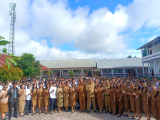 "Wakil Bupati Taput ‘Sapa Siswa’, Ingatkan Hormat Guru dan Kurangi Main HP"