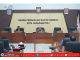 Wali Kota Gunungsitoli Sampaikan Nota Keuangan Perubahan APBD 2025 dalam Rapat Paripurna DPRD
