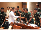 Wamenhan Donny Ermawan Hadiri Rapat Kerja Komisi I DPR RI Bahas Anggaran Pertahanan 2026