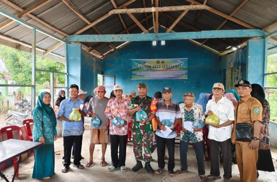 Pelda Sumardi, hadir langsung dalam kegiatan Pendampingan Program PMT yang berlangsung di Balai Nagori Kampung Lalang, Kecamatan Ujung Padang