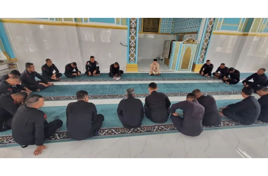 Batalyon C Pelopor Brimob Polda Sumut ﻿saat menyelenggarakan kegiatan BINROHTAL
