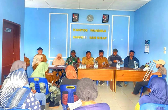 BLT-DD Cair di Bahkisat, Warga Sumringah: Babinsa Pastikan Tepat Sasaran
