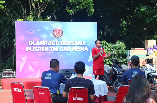 Brigjen TNI Frega Wenas Inkiriwang Olahraga Bersama Insan Pers
