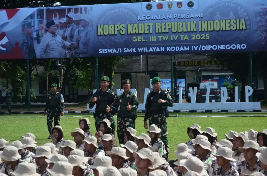 Upacara pembukaan Korps Kadet Republik Indonesia (KKRI) Gelombang III Triwulan IV Tahun Anggaran 2025 di Rindam IV (foto; Pendam IV/Dip)