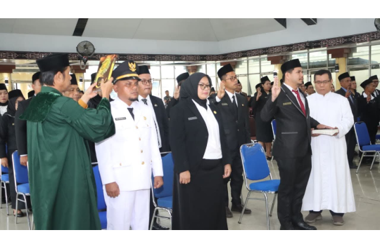Bupati Dairi Lantik Sejumlah Pejabat, Berikut Daftar Lengkapnya