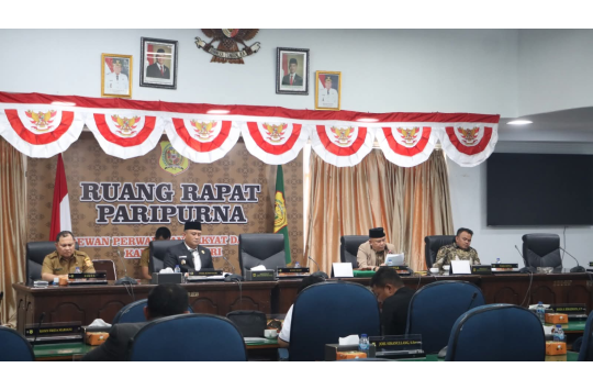 Wakil Bupati Dairi menyampaikan Nota Pengantar Keuangan atas Ranperda tentang PAPBD T.A 2025