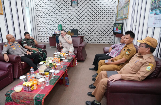 Bupati Pakpak Bharat, Franc Bernhard Tumanggor, Pimpin  Rapat Forkopimda