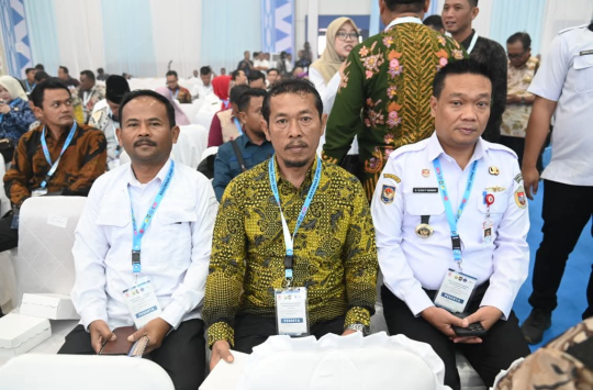 Bupati Humbahas, Dr. Oloan P. Nababan, SH, MH bersama Ketua DPRD Humbahas, Parulian Simamora serta Sekretaris DPRD Nipson Lumban Gaol saat menghadiri Rakornas PHD Tahun 2025 di Kendari. (foto: Pemkab Humbahas)