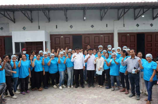 Bupati Taput  bersama Yayasan Ekonomi Hijau Indonesia meresmikan peluncuran Program MBG di Desa Paniaran, Kecamatan Siborongborong