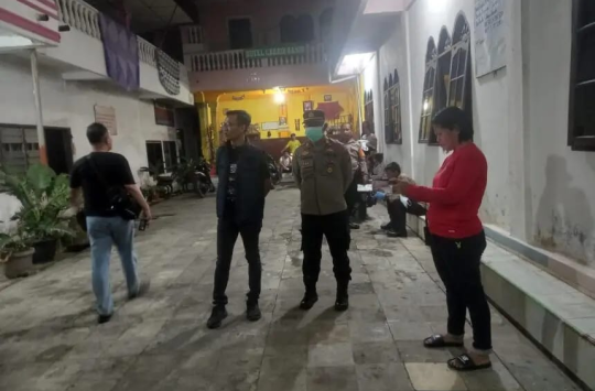Cemburu Jadi Motif Pembunuhan, Pacar Tega Tusuk Leher Kekasih di Hotel