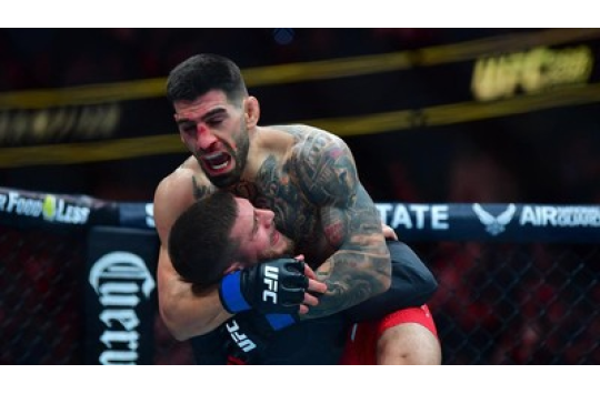 Duel Panas Penuh Hormat! Ilia Topuria Tantang Charles Oliveira di UFC 317: Aku Sudah Menang ( Foto:USA TODAY Sports via Reuters Con/Gary A. Vasquez)