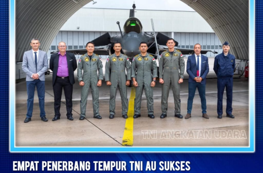 Letkol Pnb Binggi Nobel, M.S.S., Mayor Pnb Eri Nasrul Mahlidar, Mayor Pnb Arie Prasetyo, dan Mayor Pnb Yusuf Atmaraga saat berda di  di Base Aérienne 113, Saint-Dizier, Prancis.