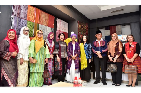 Acara pembukaan Galeri Wastra karya ASEPHI Sumut (Foto : Diskominfo Sumut)